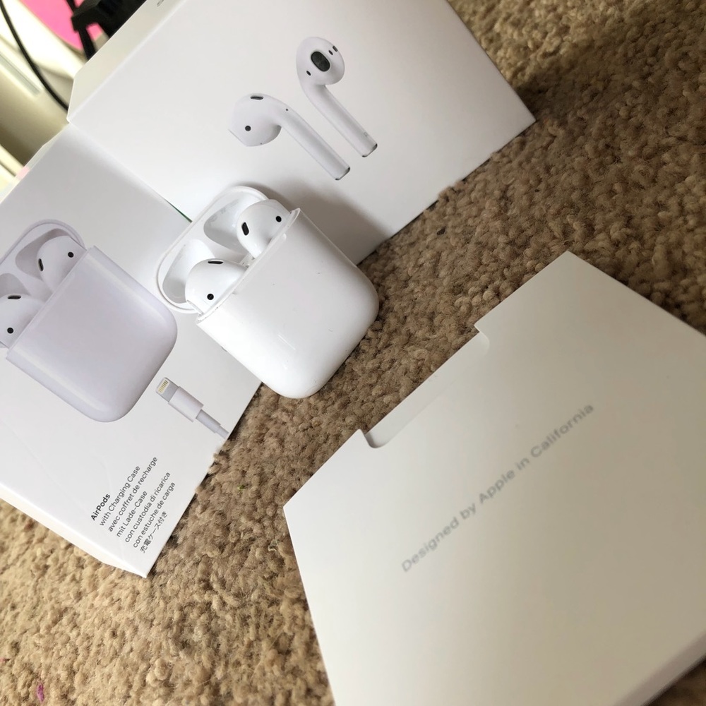 AirPods by Apple